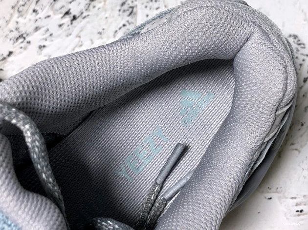 Yeezy FW2549 'Inertia' 700 V2 Adidas Boost 1003
